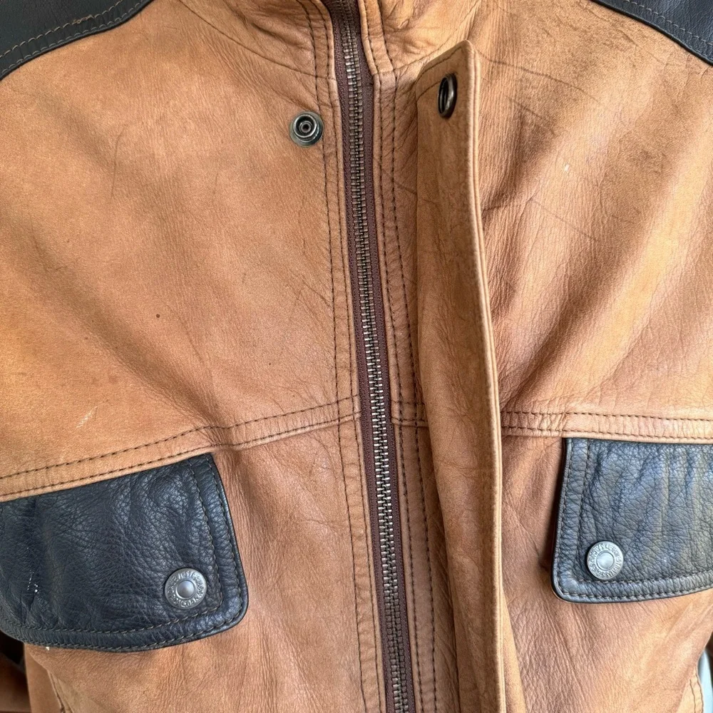 Levi's Vintage 90's Western Wear Men's Leather Bomber Jacket Size Medium